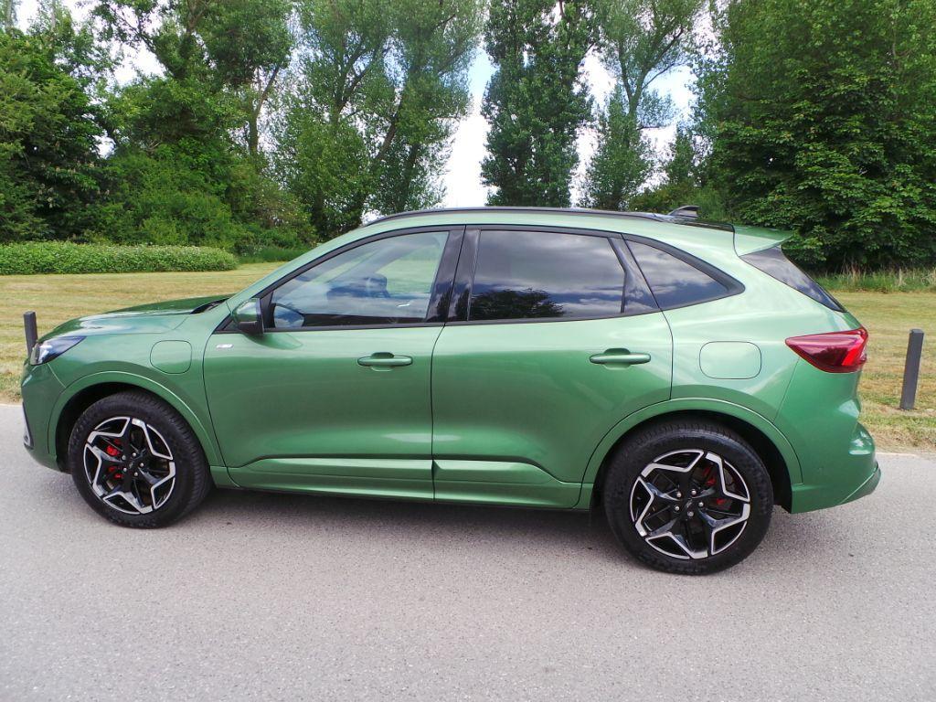 Ford Kuga 2.5 PHEV ST-Line X 5dr CVT