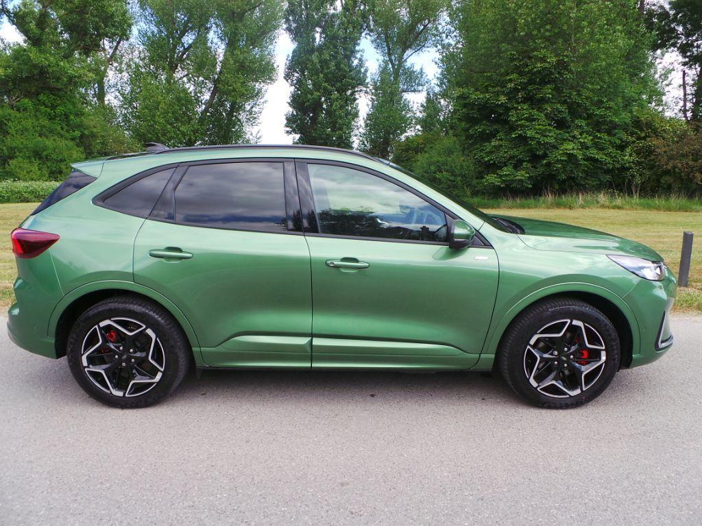 Ford Kuga 2.5 PHEV ST-Line X 5dr CVT