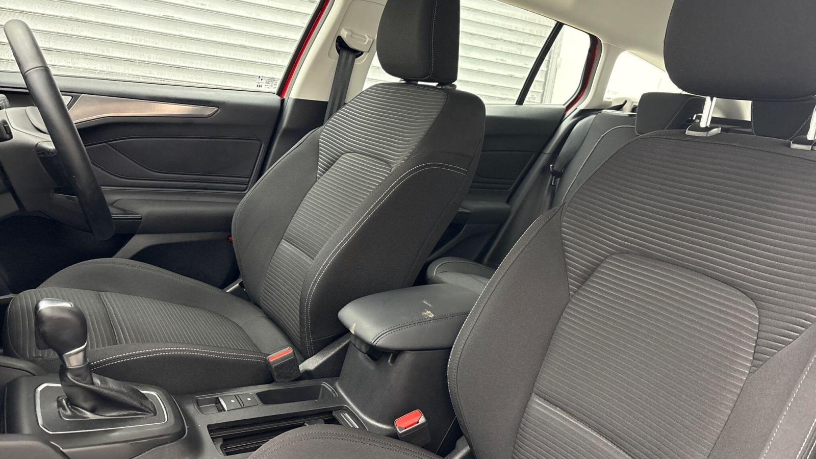 FORD FOCUS 1.0 ECOBOOST HYBRID MHEV 155 TITANIUM 5DR AUTO 2025 74 FORD FOCUS...